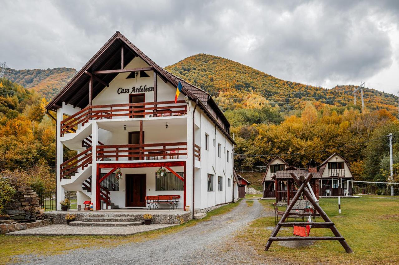Casa Ardeleana Hotel Lotrioara Esterno foto